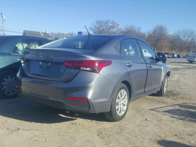 3KPC24A36KE042769 - 2019 HYUNDAI ACCENT SE GRAY photo 4