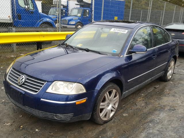 WVWRU63B95P000590 - 2005 VOLKSWAGEN PASSAT GLX 蓝色 照片 2