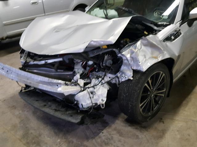 JF1ZNAA17D1715837 - 2013 TOYOTA SCION FR-S SILVER photo 9