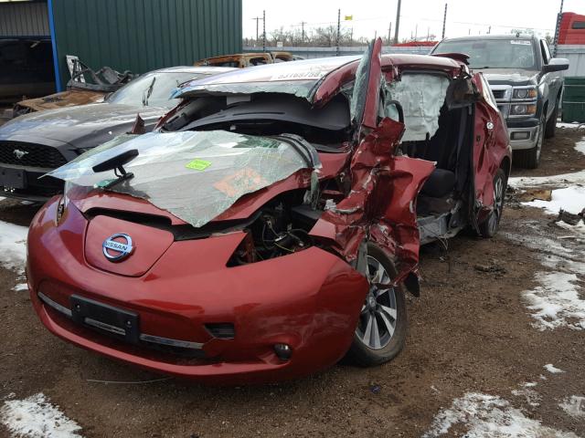 1N4AZ0CP3FC321160 - 2015 NISSAN LEAF S RED photo 2