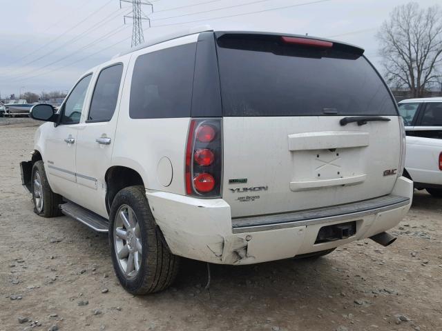 1GKS2EEF2CR104961 - 2012 GMC YUKON DENA WHITE photo 3