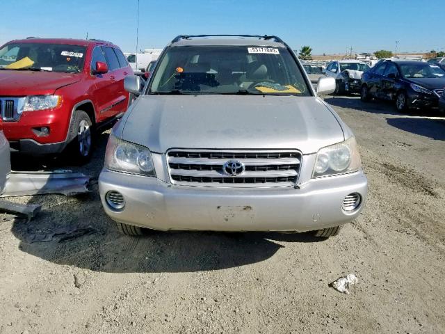 JTEGD21A730056586 - 2003 TOYOTA HIGHLANDER SILVER photo 9