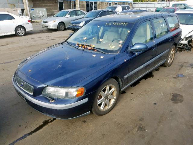 YV1SW58D222254841 - 2002 VOLVO V70 2.4T BLUE photo 2