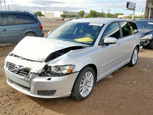 YV1672MW4B2637197 - 2011 VOLVO V50 T5 SILVER photo 2