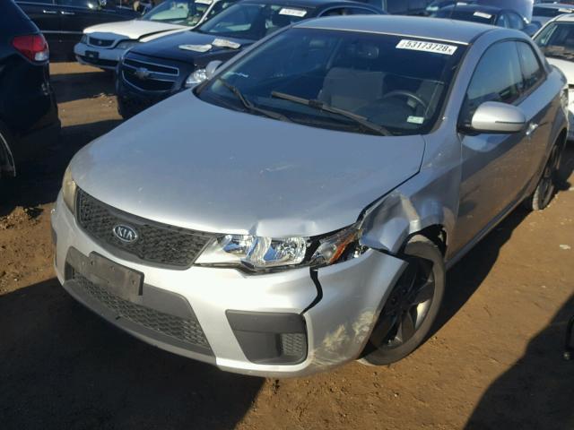 KNAFU6A23B5413681 - 2011 KIA FORTE EX SILVER photo 2