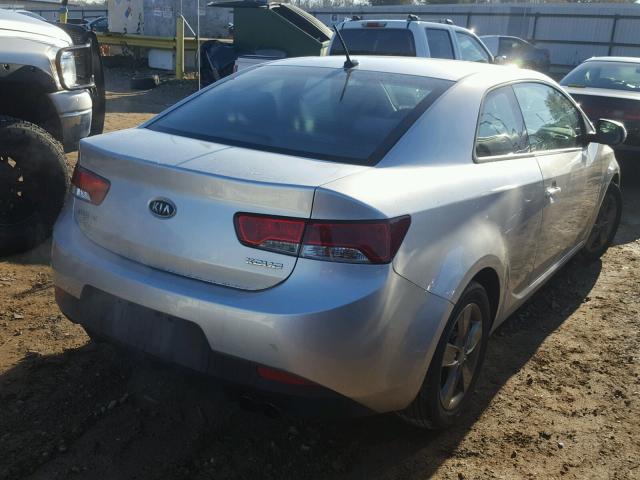 KNAFU6A23B5413681 - 2011 KIA FORTE EX SILVER photo 4