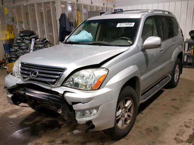 JTJBT20X840029273 - 2004 LEXUS GX 470 SILVER photo 2