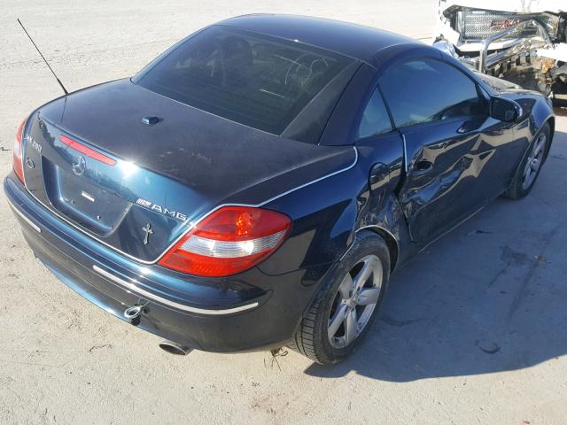 WDBWK54FX6F114186 - 2006 MERCEDES-BENZ SLK 280 BLUE photo 4