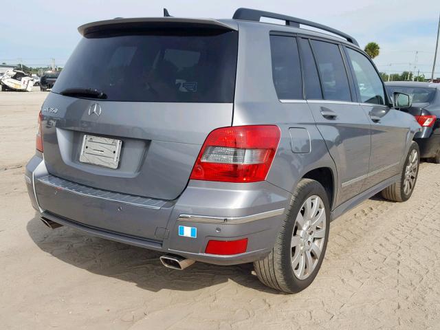 WDCGG5GB3BF678833 - 2011 MERCEDES-BENZ GLK 350 GRAY photo 4