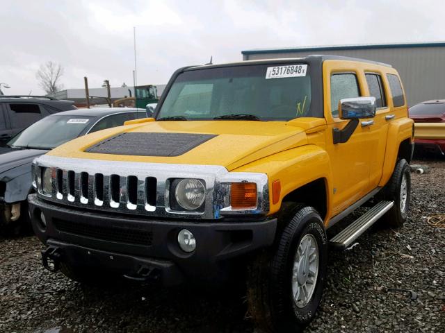 5GTDN13E278214556 - 2007 HUMMER H3 YELLOW photo 2