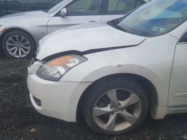 1N4BL21E48N454486 - 2008 NISSAN ALTIMA 3.5 WHITE photo 9