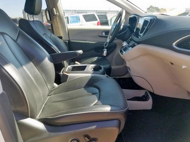 2C4RC1GG0JR314522 - 2018 CHRYSLER PACIFICA L WHITE photo 5