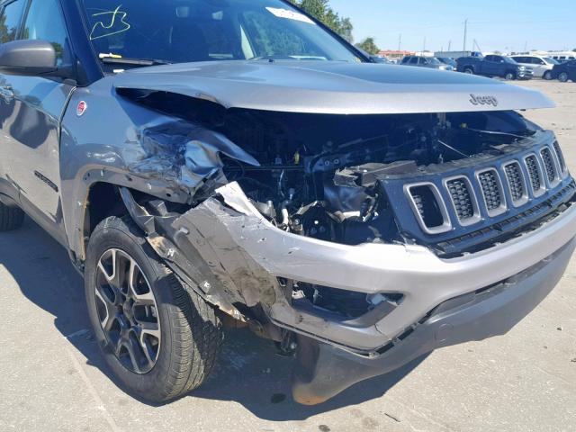 3C4NJDDB5KT733351 - 2019 JEEP COMPASS TR GRAY photo 9