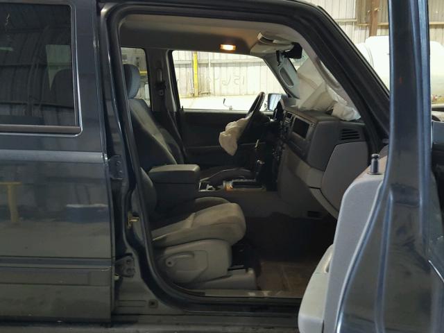 1J8HG48K57C565695 - 2007 JEEP COMMANDER BLUE photo 5