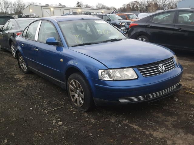 WVWMA63B8WE341138 - 1998 VOLKSWAGEN PASSAT GLS BLUE photo 1