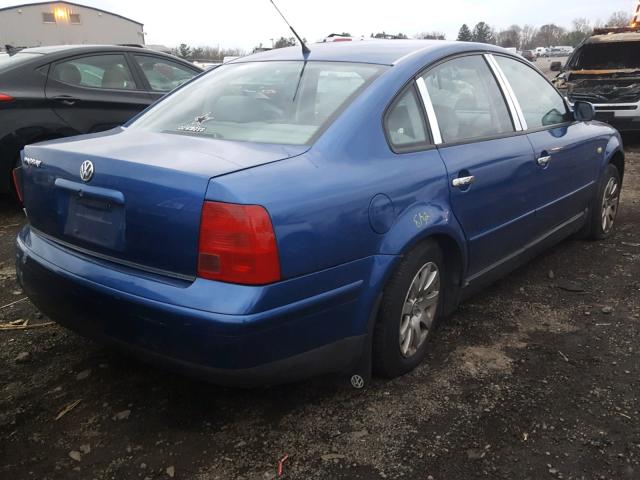 WVWMA63B8WE341138 - 1998 VOLKSWAGEN PASSAT GLS BLUE photo 4