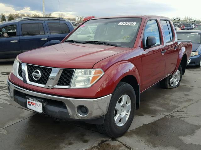 1N6AD07W16C446083 - 2006 NISSAN FRONTIER C RED photo 2