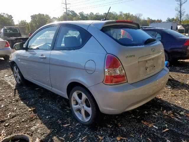 KMHCN3AC8AU166829 - 2010 HYUNDAI ACCENT SE SILVER photo 3