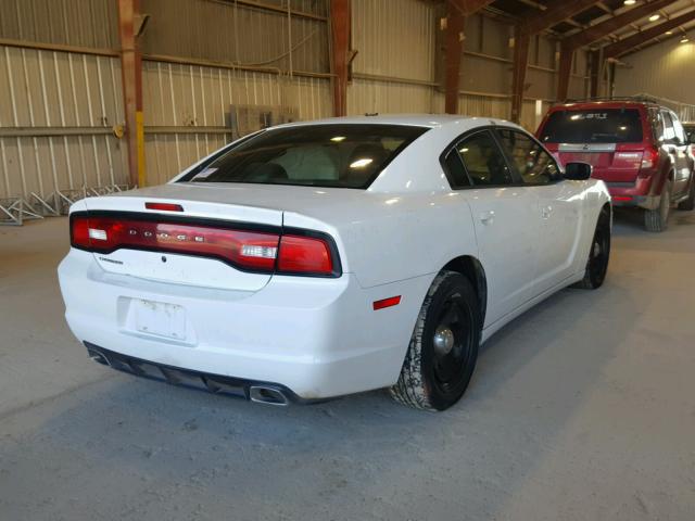 2C3CDXAT8DH716721 - 2013 DODGE CHARGER PO WHITE photo 4