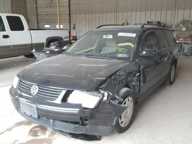 WVWNA63B4XE384834 - 1999 VOLKSWAGEN PASSAT GLS BLACK photo 2