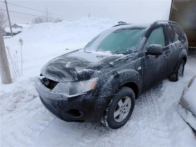 JA4MT31X08Z602257 - 2008 MITSUBISHI OUTLANDER GRAY photo 2