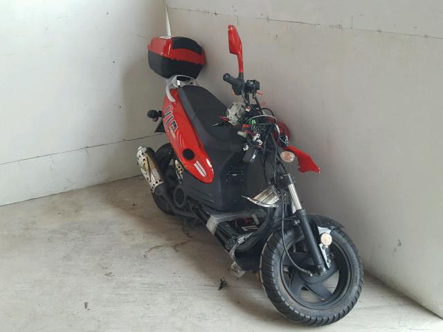 L9NTELKD5H1050173 - 2017 TAOT SCOOTER RED photo 1