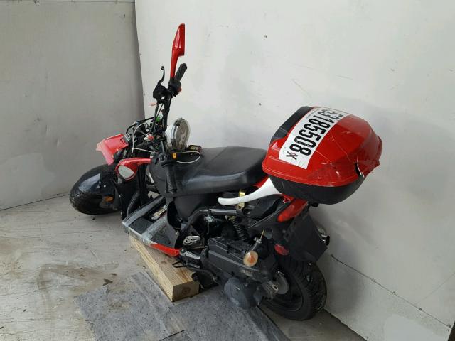 L9NTELKD5H1050173 - 2017 TAOT SCOOTER RED photo 3