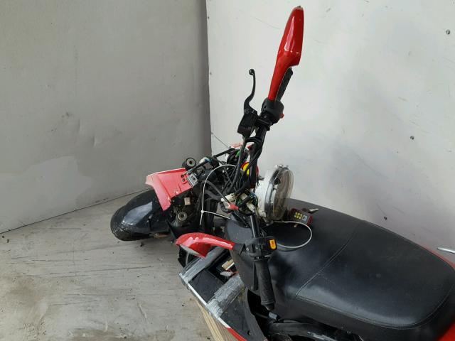 L9NTELKD5H1050173 - 2017 TAOT SCOOTER RED photo 5