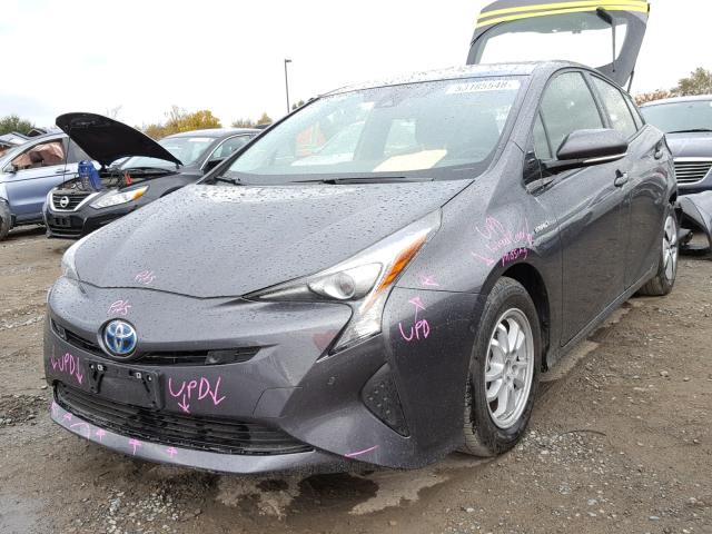 JTDKBRFU0J3603418 - 2018 TOYOTA PRIUS GRAY photo 2