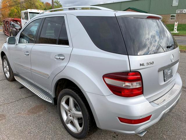 4JGBB72E19A463854 - 2009 MERCEDES-BENZ ML 550 SILVER photo 4