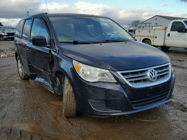 2V4RW3D11AR305899 - 2010 VOLKSWAGEN ROUTAN SE BLUE photo 1