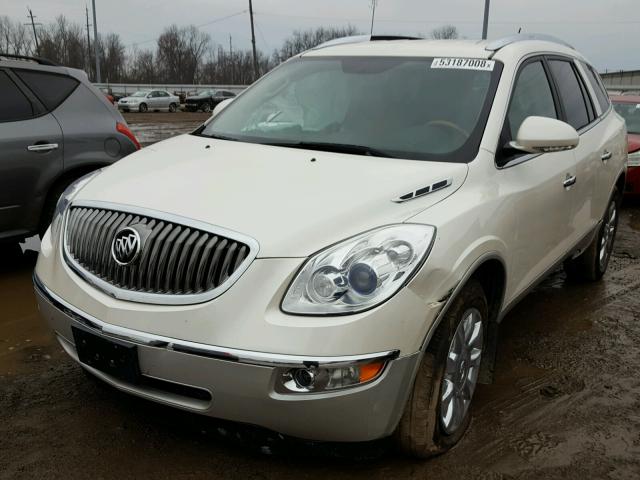 5GAKRCED3CJ187701 - 2012 BUICK ENCLAVE WHITE photo 2