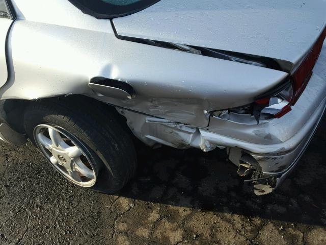 2G4WB55K721161394 - 2002 BUICK REGAL LS SILVER photo 9