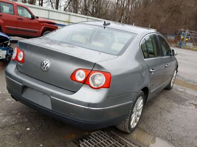 WVWEU73C36P083898 - 2006 VOLKSWAGEN PASSAT 3.6 GREEN photo 4