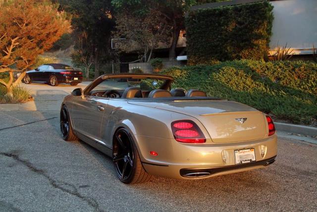 SCBDU3ZA7BC069064 - 2011 BENTLEY CONTINENTA GRAY photo 3