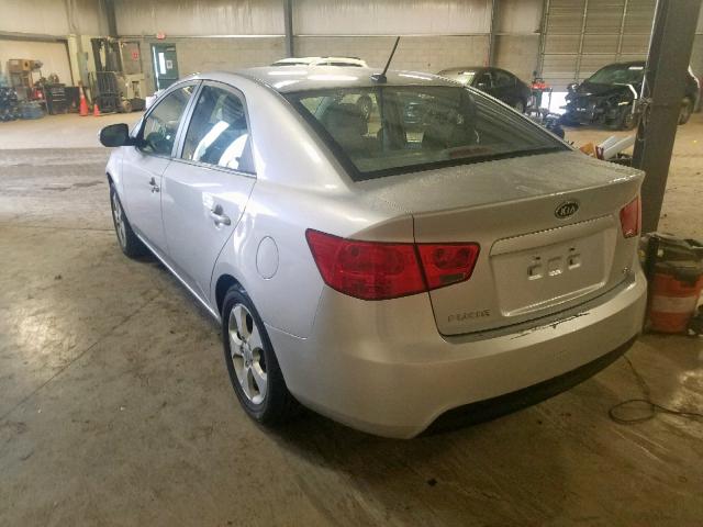 KNAFU4A29A5296336 - 2010 KIA FORTE EX SILVER photo 3