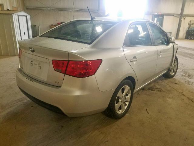 KNAFU4A29A5296336 - 2010 KIA FORTE EX SILVER photo 4