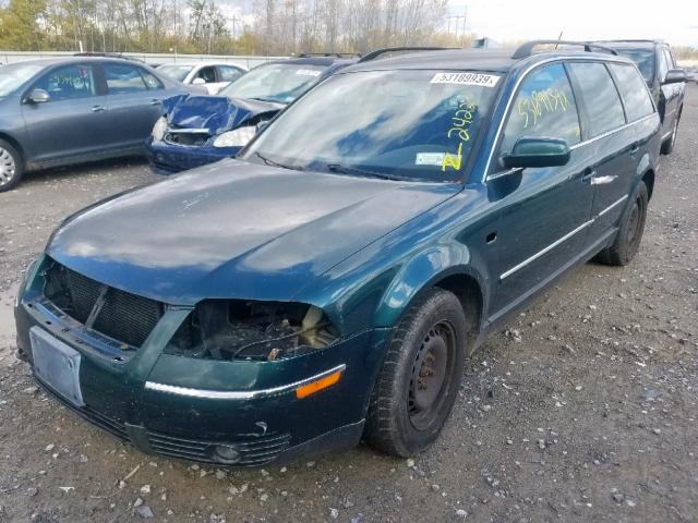 WVWVD63B72E055884 - 2002 VOLKSWAGEN PASSAT GLS GREEN photo 2