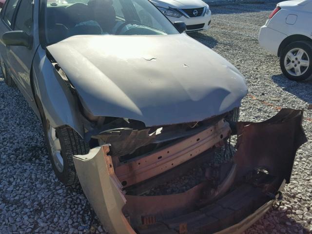 1G1JF54F347255889 - 2004 CHEVROLET CAVALIER L GRAY photo 9