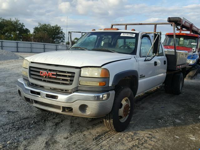 1GDJC33124F165919 - 2004 GMC NEW SIERRA WHITE photo 2