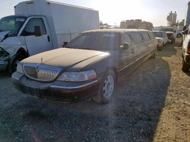 2L1FL8JW8BX765722 - 2011 LINCOLN TOWN CAR E BLACK photo 2