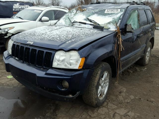 1J4GR48K45C560587 - 2005 JEEP GRAND CHER BLUE photo 2