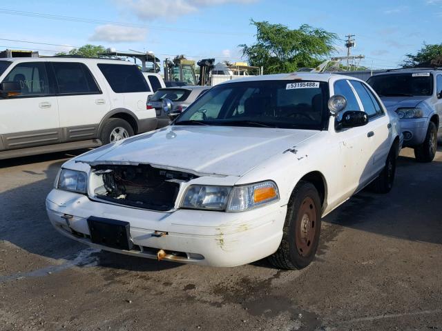 2FAHP71W43X185093 - 2003 FORD CROWN VICT WHITE photo 2