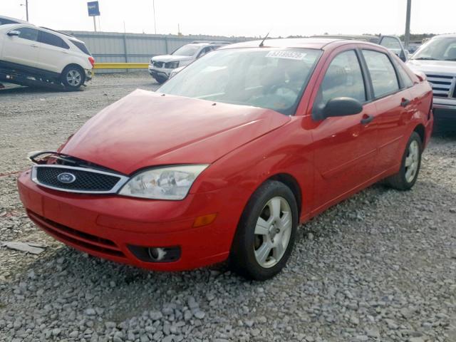 1FAFP34N46W212974 - 2006 FORD FOCUS ZX4 RED photo 2