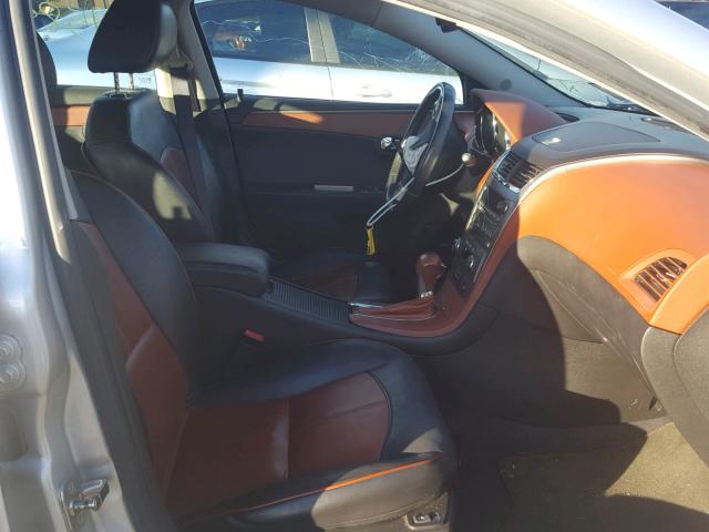 1G1ZG5E76CF132745 - 2012 CHEVROLET MALIBU LTZ ნაცრისფერი ფოტო 5