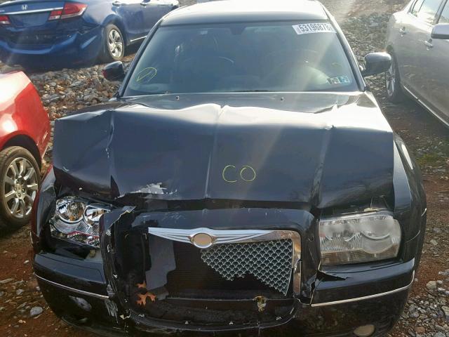 2C3JA53G25H659213 - 2005 CHRYSLER 300 TOURIN BLACK photo 7