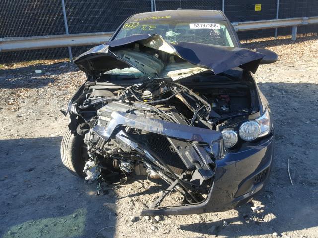 1G1JA5SG9F4211586 - 2015 CHEVROLET SONIC LS BLUE photo 9