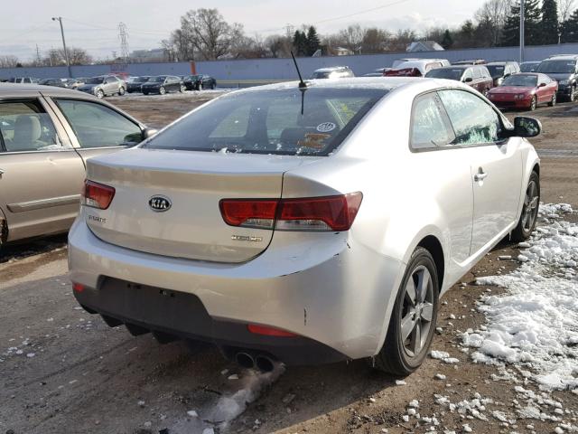 KNAFU6A21C5567906 - 2012 KIA FORTE EX SILVER photo 4