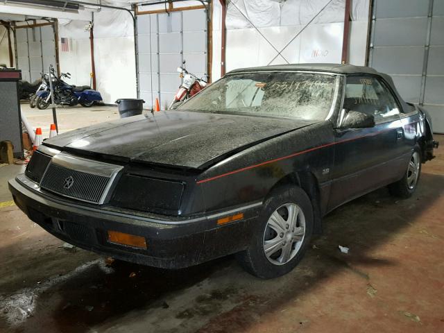 1C3XJ4532MG159321 - 1991 CHRYSLER LEBARON BLACK photo 2