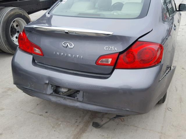 JN1DV6AR9CM861390 - 2012 INFINITI G25 GRAY photo 9